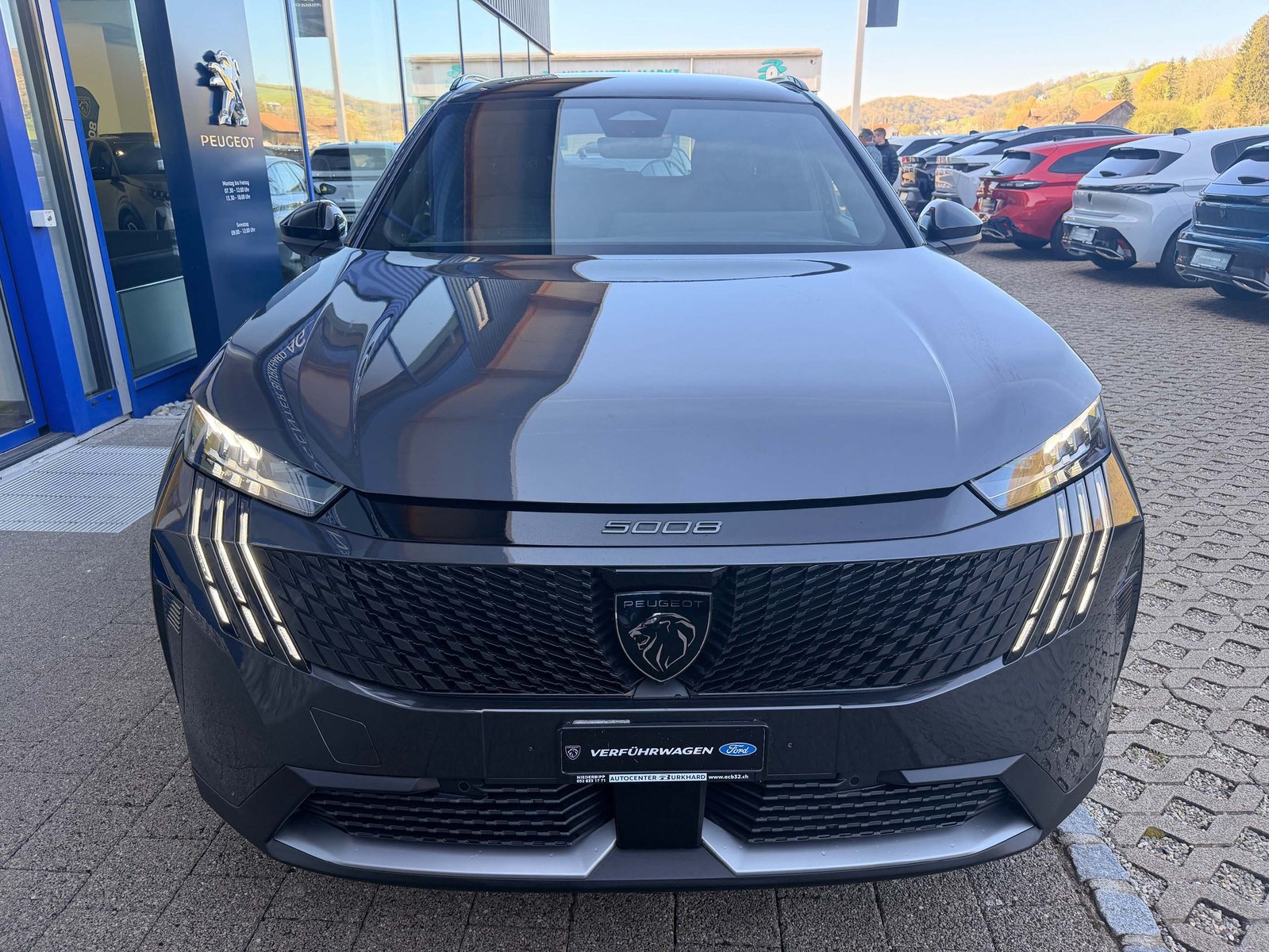 PEUGEOT 5008 1.2 Hybrid GT *5 Jahre Werksgarrantie*, Mild-Hybrid Benzin/Elektro, Vorführwagen, Automatik - 3