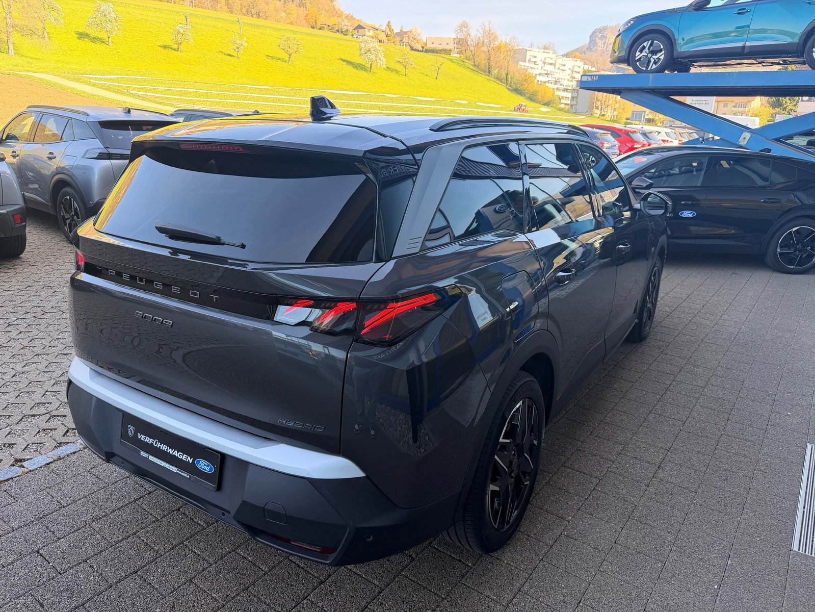 PEUGEOT 5008 1.2 Hybrid GT *5 Jahre Werksgarrantie*, Mild-Hybrid Benzin/Elektro, Vorführwagen, Automatik - 5