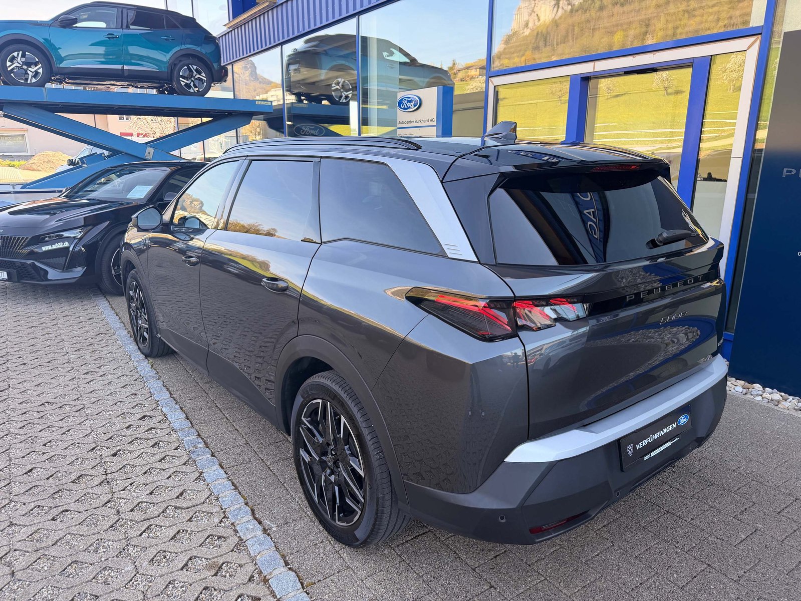 PEUGEOT 5008 1.2 Hybrid GT *5 Jahre Werksgarrantie*, Mild-Hybrid Benzin/Elektro, Vorführwagen, Automatik - 7