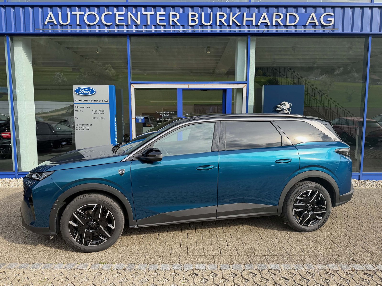 PEUGEOT 5008 1.2 Hybrid GT * 5 Jahre Werksgarantie*