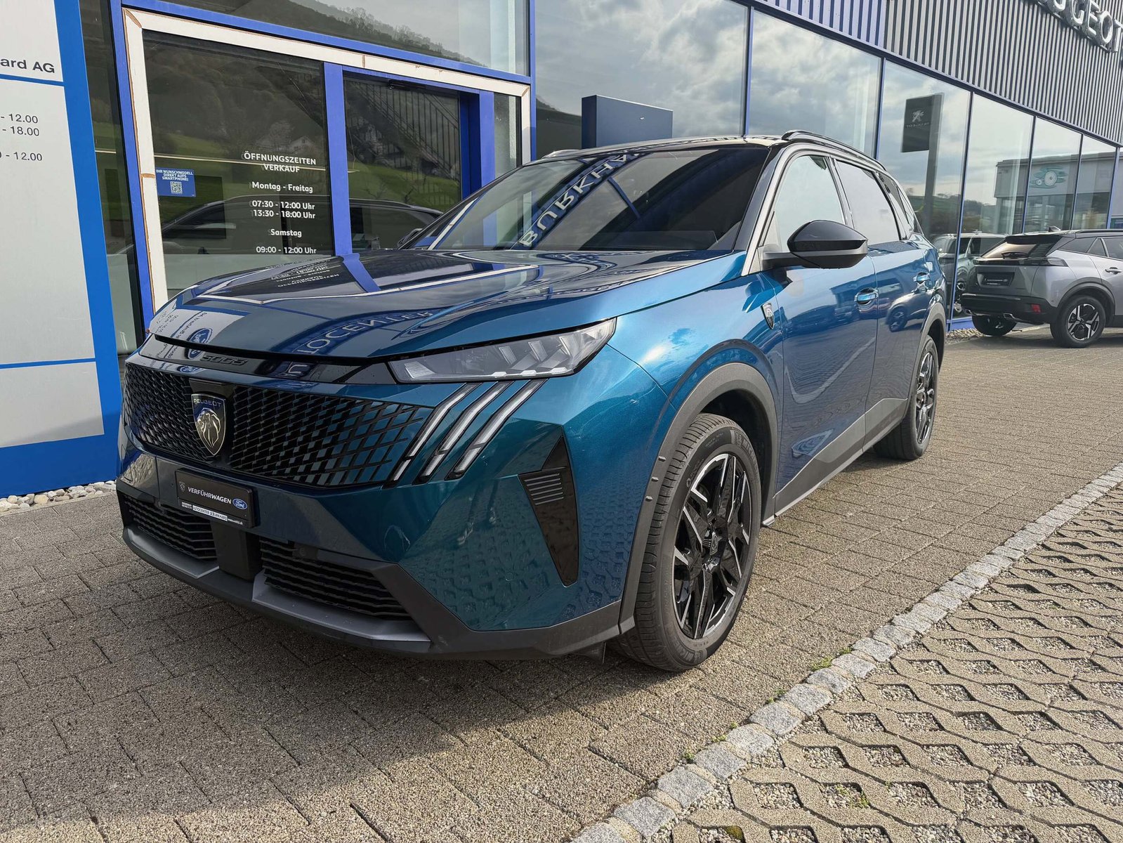PEUGEOT 5008 1.2 Hybrid GT * 5 Jahre Werksgarantie*, Hybride Leggero Benzina/Elettrica, Auto dimostrativa, Automatico - 2