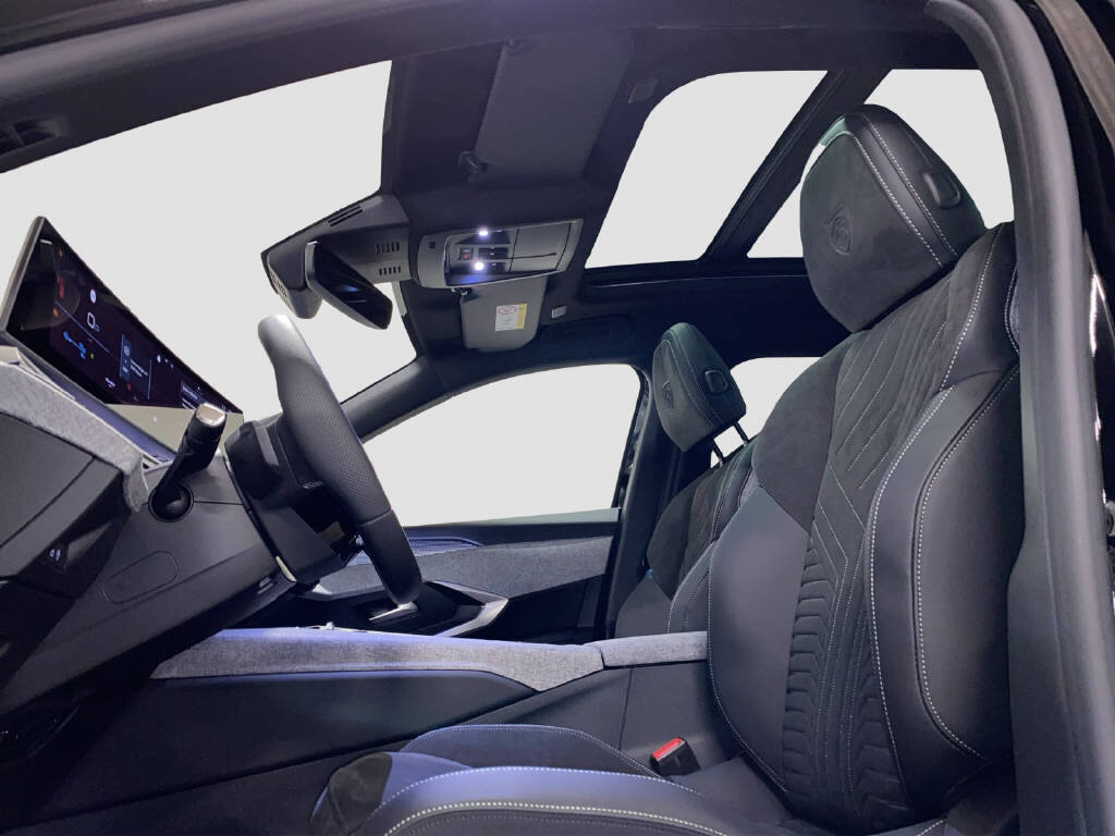 PEUGEOT 5008 1.6 PHEV 225 GT, Plug-in-Hybrid Petrol/Electric, Ex-demonstrator, Automatic - 7