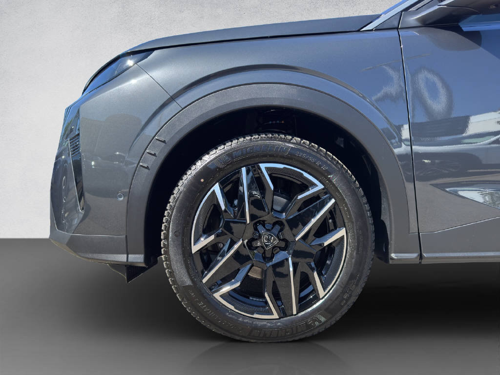 PEUGEOT 5008 1.2 Hybrid Allure Premium, Mild-Hybrid Petrol/Electric, Ex-demonstrator, Automatic - 7