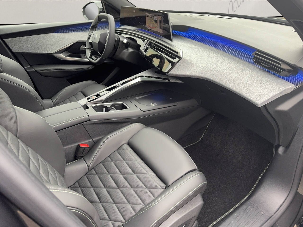 PEUGEOT 5008 1.2 Hybrid GT 7-Plätzer 145PS*, Mild-Hybrid Petrol/Electric, Ex-demonstrator, Automatic - 7