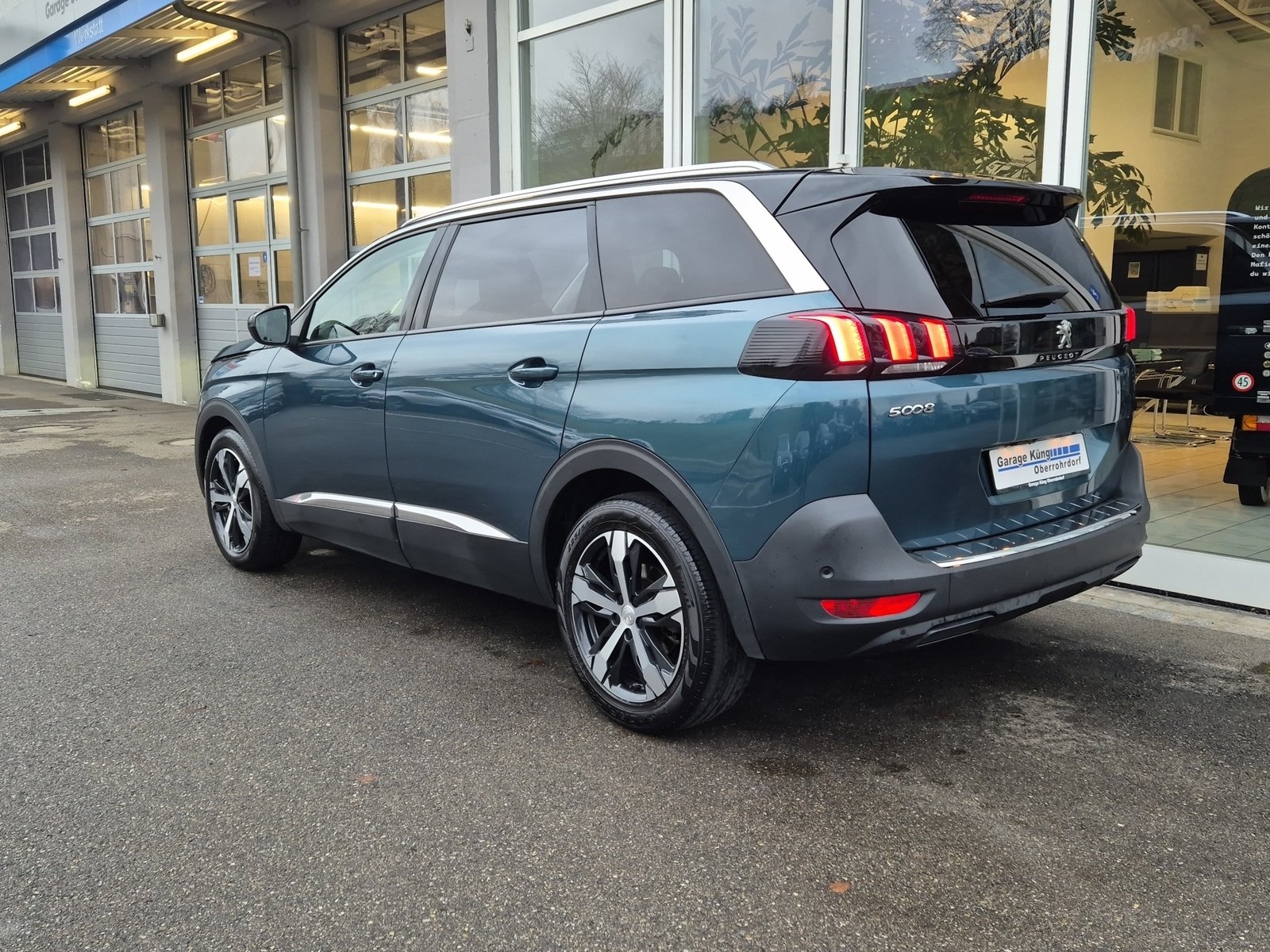 PEUGEOT 5008 1.6 THP Allure EAT, Essence, Occasion / Utilisé, Automatique - 4
