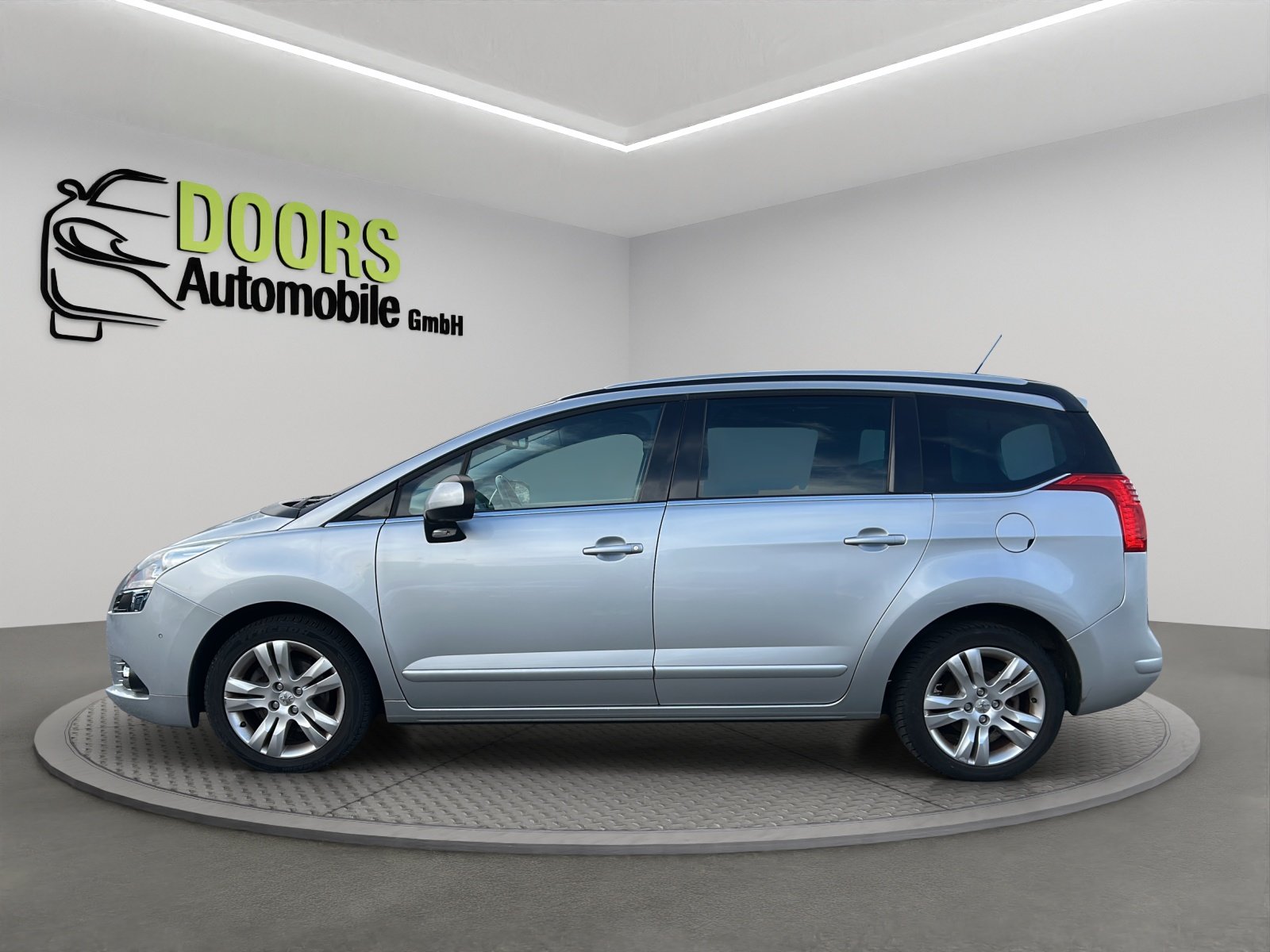 PEUGEOT 5008 1.6 16V T Sport Pack Automatic, Benzin, Occasion / Gebraucht, Automatik - 6