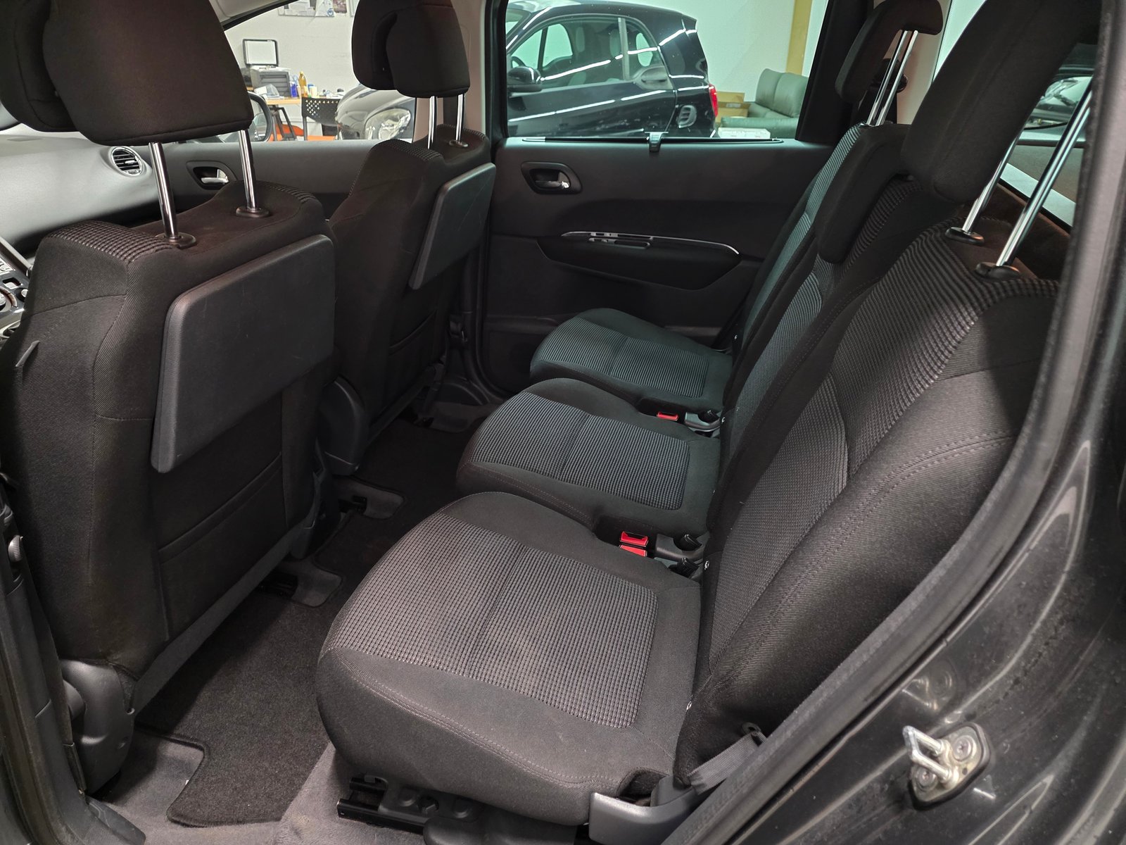 PEUGEOT 5008 1.6 16V T Sport Pack, Benzin, Occasion / Gebraucht, Handschaltung - 5