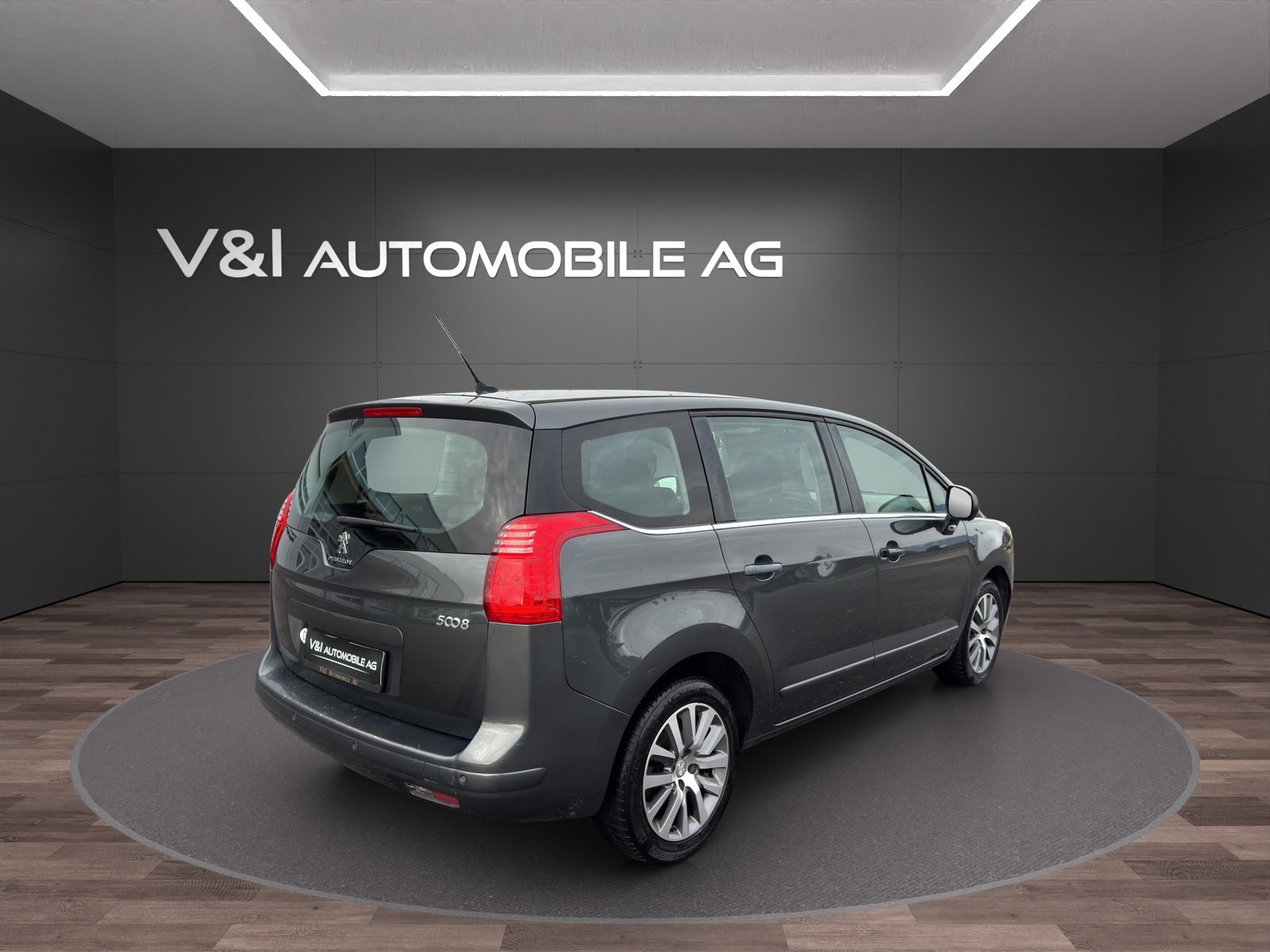 PEUGEOT 5008 1.6 16V T Active Tiptronic, Benzin, Occasion / Gebraucht, Automatik - 5