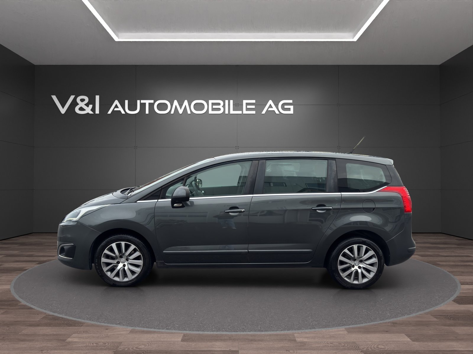 PEUGEOT 5008 1.6 16V T Active Tiptronic, Benzin, Occasion / Gebraucht, Automatik - 7