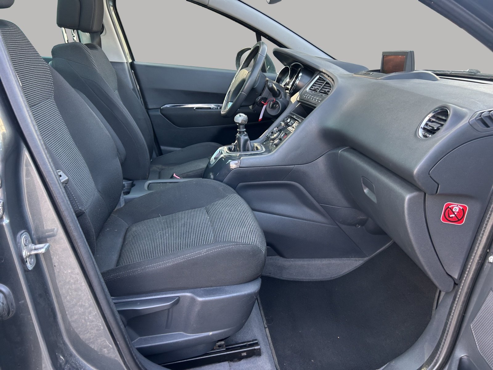 PEUGEOT 5008 1.6 16V T Family, Essence, Occasion / Utilisé, Manuelle - 7