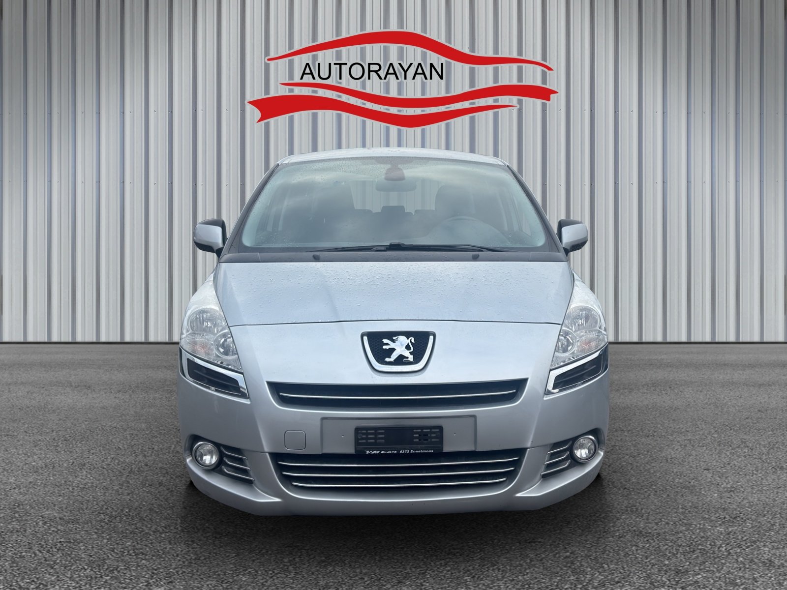 PEUGEOT 5008 1.6 16V T Sport Pack