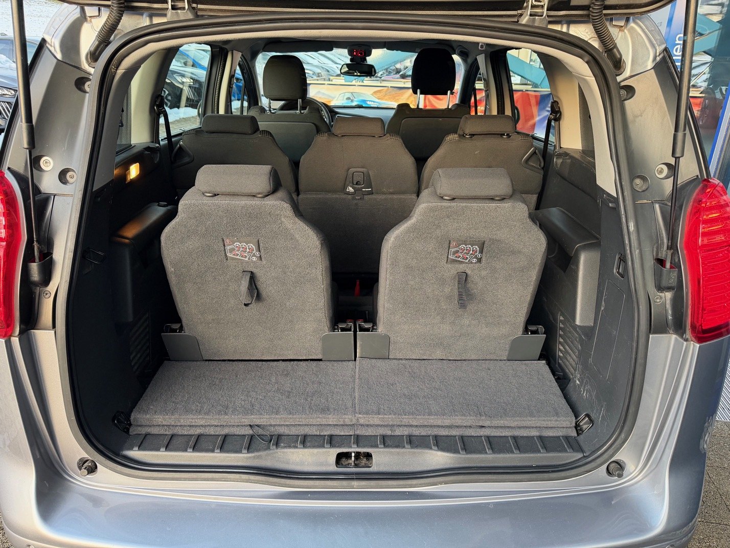 PEUGEOT 5008 1.6 HDi 115 AC Business Line, Diesel, Second hand / Used, Manual - 5