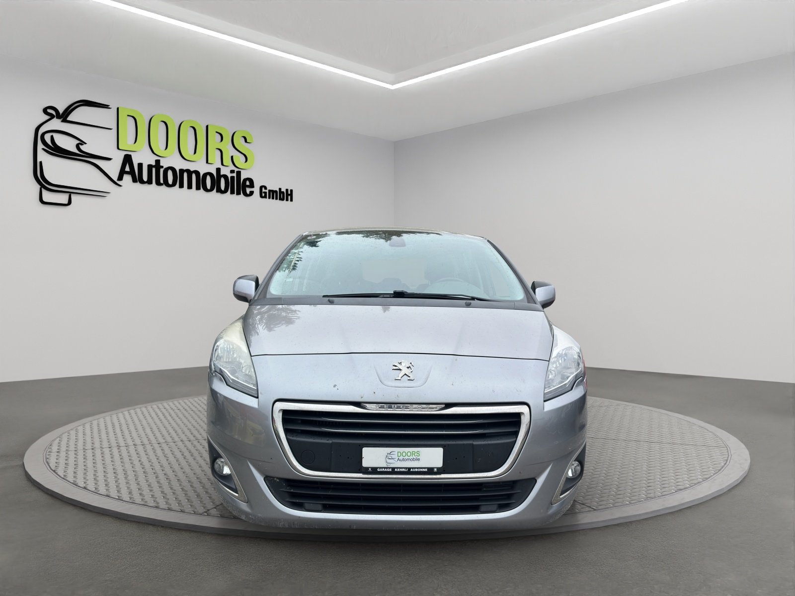 PEUGEOT 5008 2.0 HDI Business, Diesel, Second hand / Used, Manual - 2