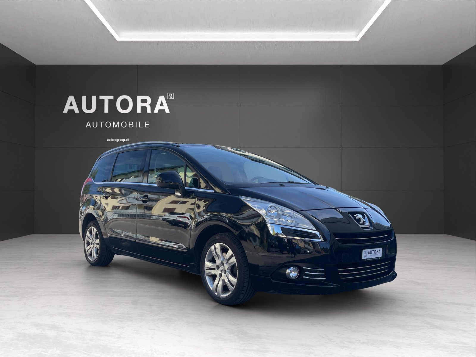 PEUGEOT 5008 1.6 16V T Family Automatic, Essence, Occasion / Utilisé, Automatique - 7
