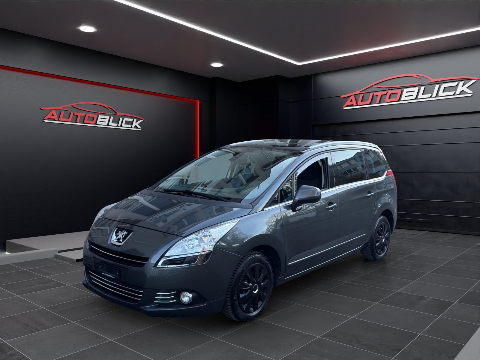 PEUGEOT 5008 1.6 16V T Sport Pack 156-PS 7-Plätzer Frisch M