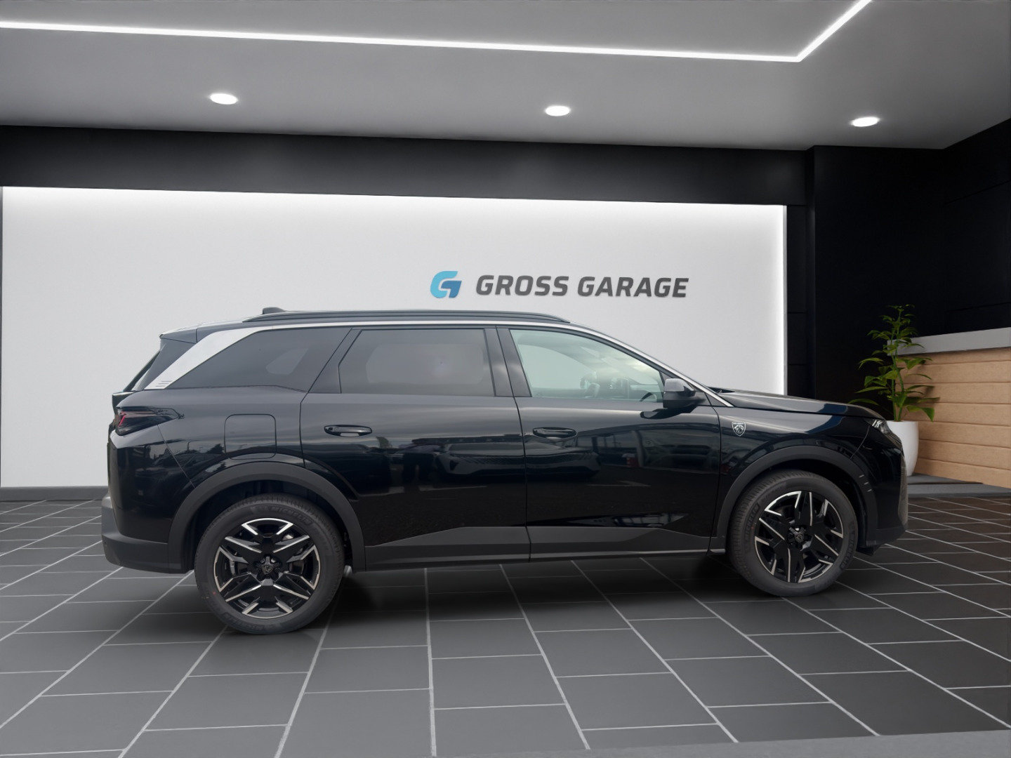 PEUGEOT 5008 1.2 Hybrid 145 GT, Full-Hybrid Petrol/Electric, Second hand / Used, Automatic - 2