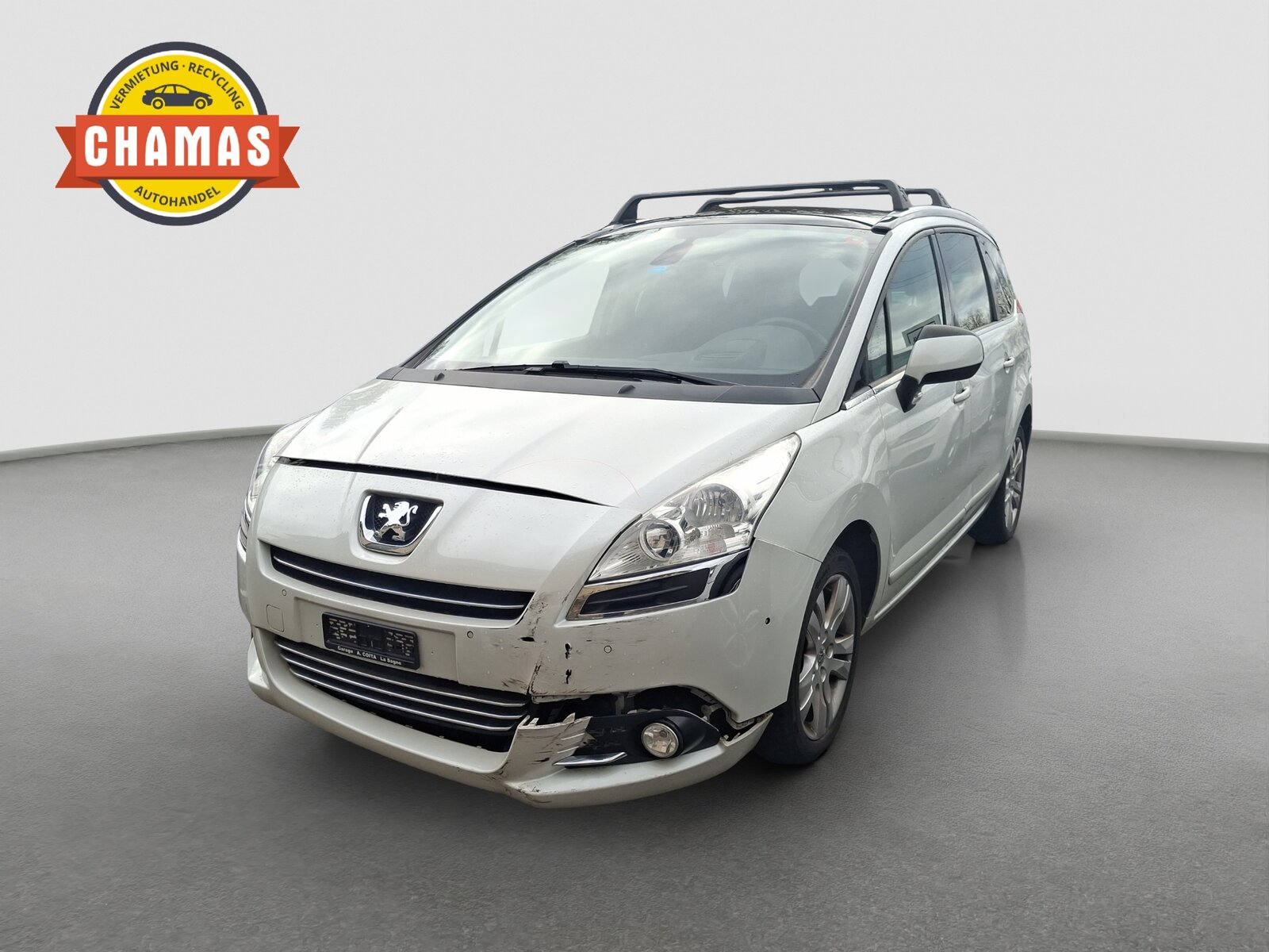 PEUGEOT 5008 1.6 16V T Family