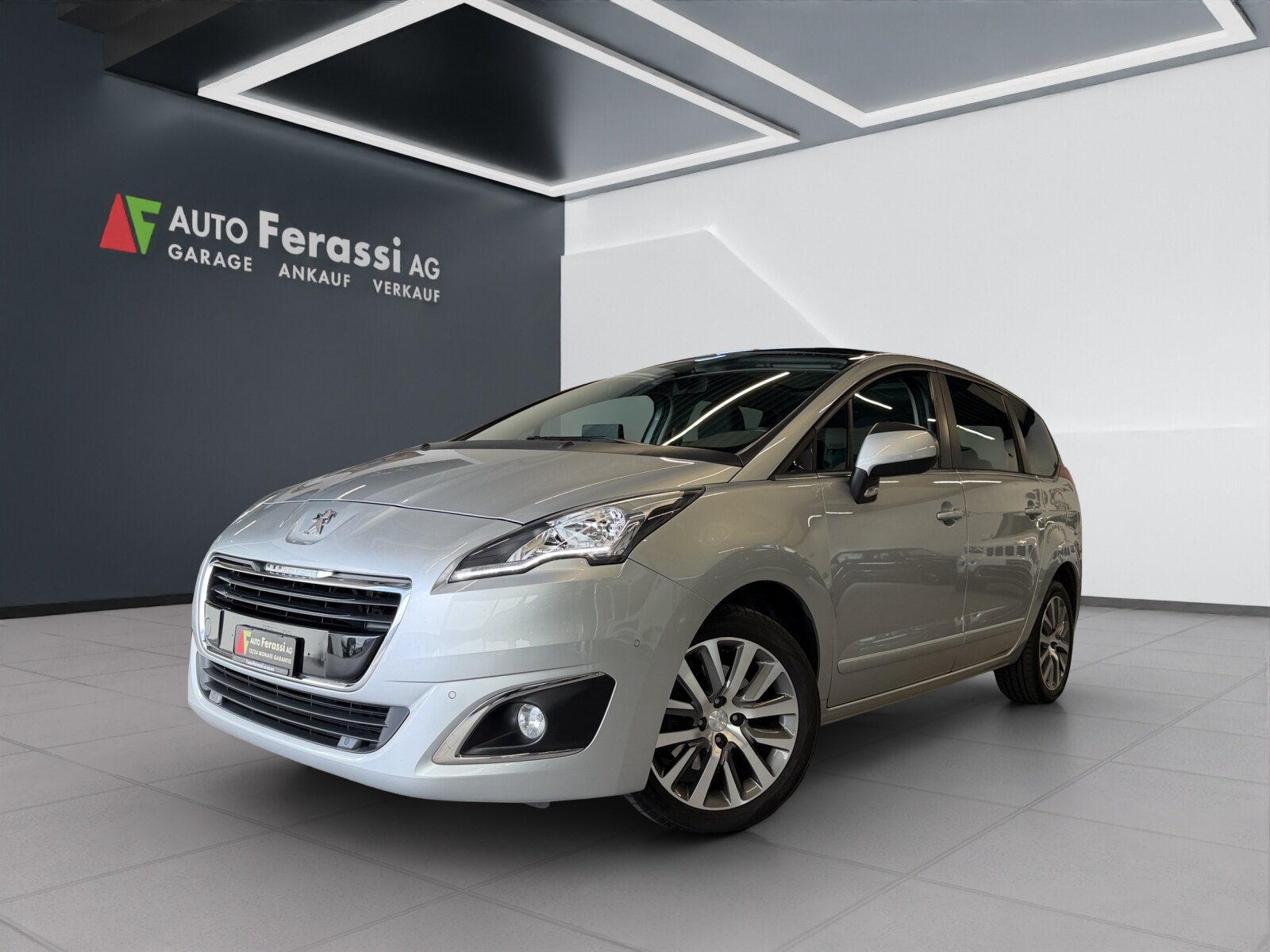 PEUGEOT 5008 2.0 HDI Business Tiptronic