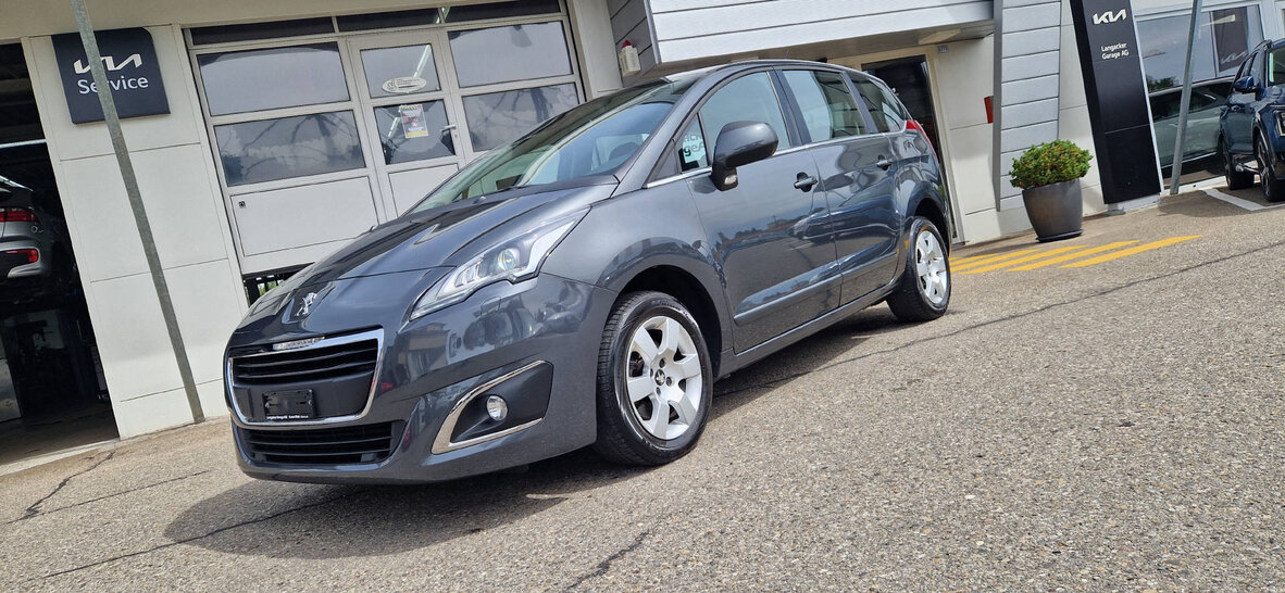 PEUGEOT 5008 1.2 PureTech Sensation