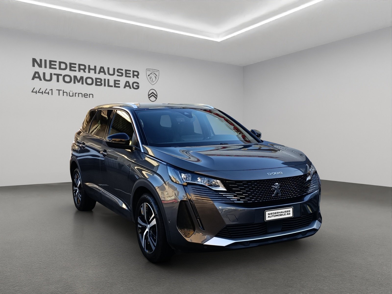 PEUGEOT 5008