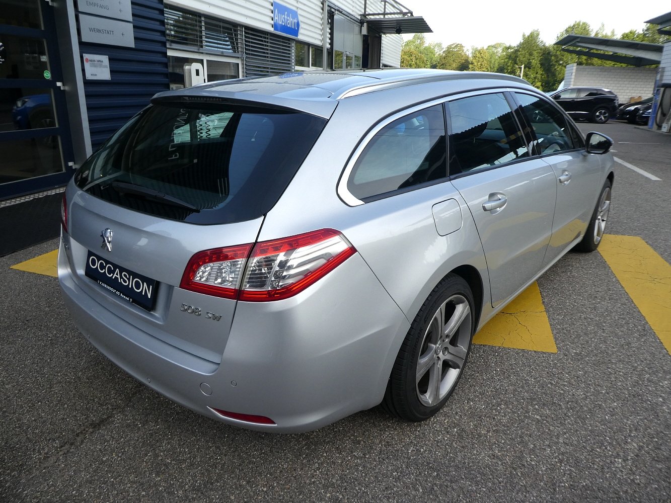 PEUGEOT 508 SW 2.0 HDi 163 Business Line Aut;, Diesel, Occasion / Gebraucht, Automatik - 4