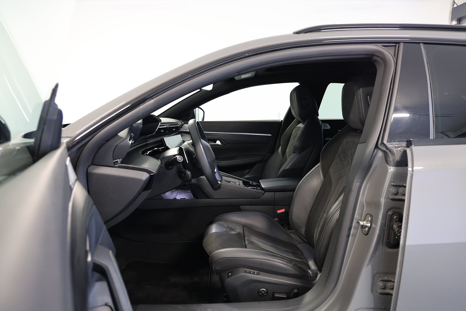 PEUGEOT 508 SW Hybrid4 360 e Sport Engineered, Plug-in-Hybrid Petrol/Electric, Second hand / Used, Automatic - 6