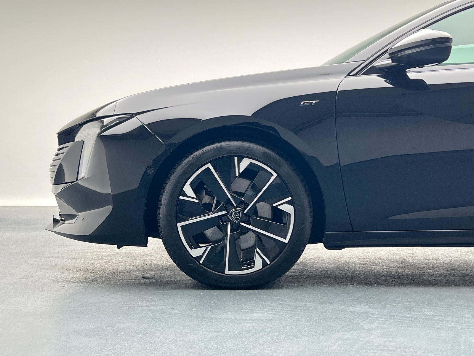 PEUGEOT 508 SW 1.6 Plug-in Hybrid GT, Plug-in-Hybrid Petrol/Electric, Second hand / Used, Automatic - 3
