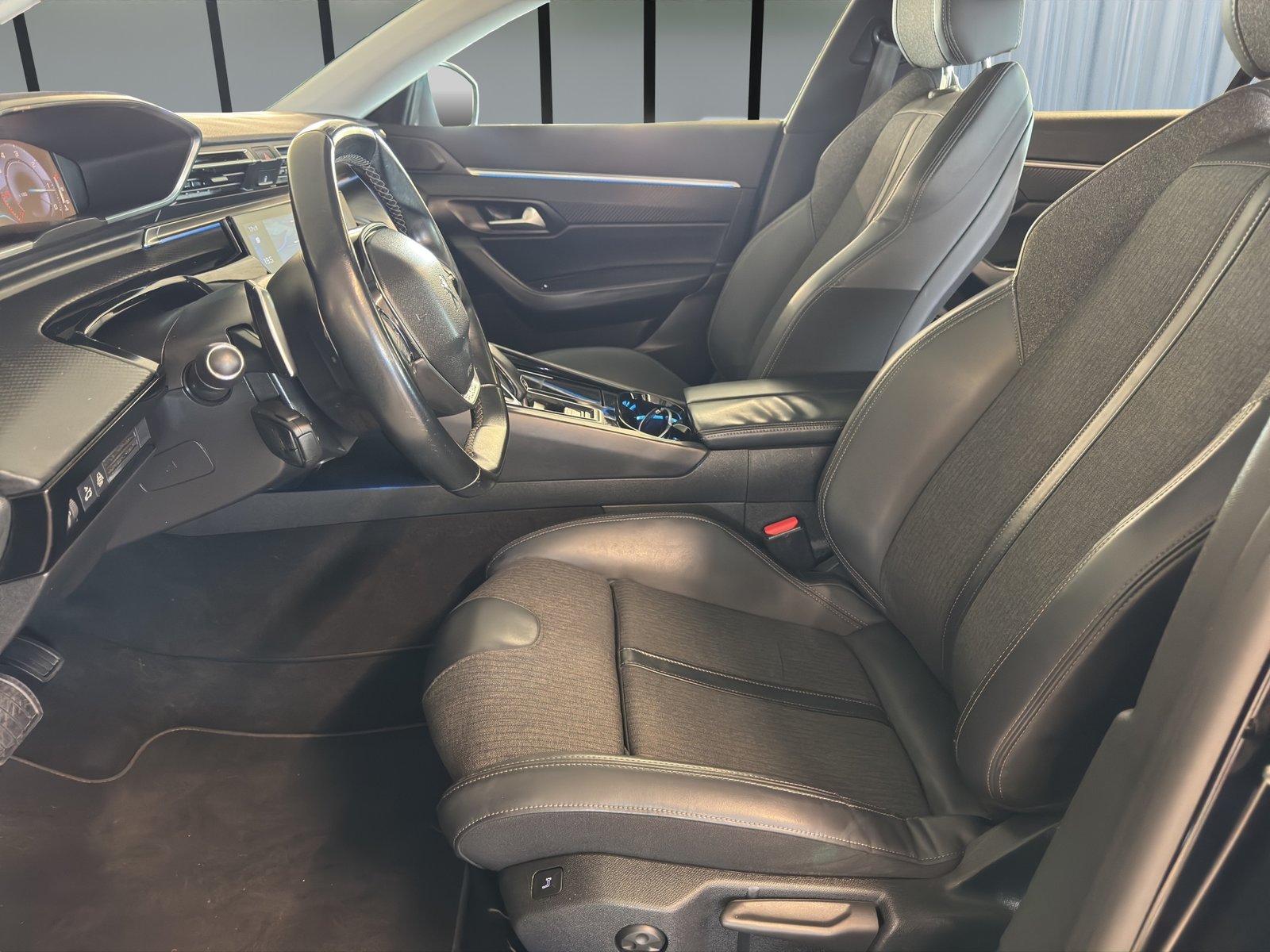 PEUGEOT 508 1.6 PureTech Allure EAT8, Benzin, Occasion / Gebraucht, Automatik - 7