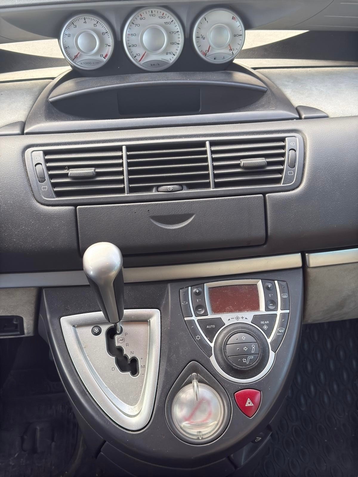 PEUGEOT 807 2.0 16V (SR) Family Automatic, Benzina, Occasioni / Usate, Automatico - 7