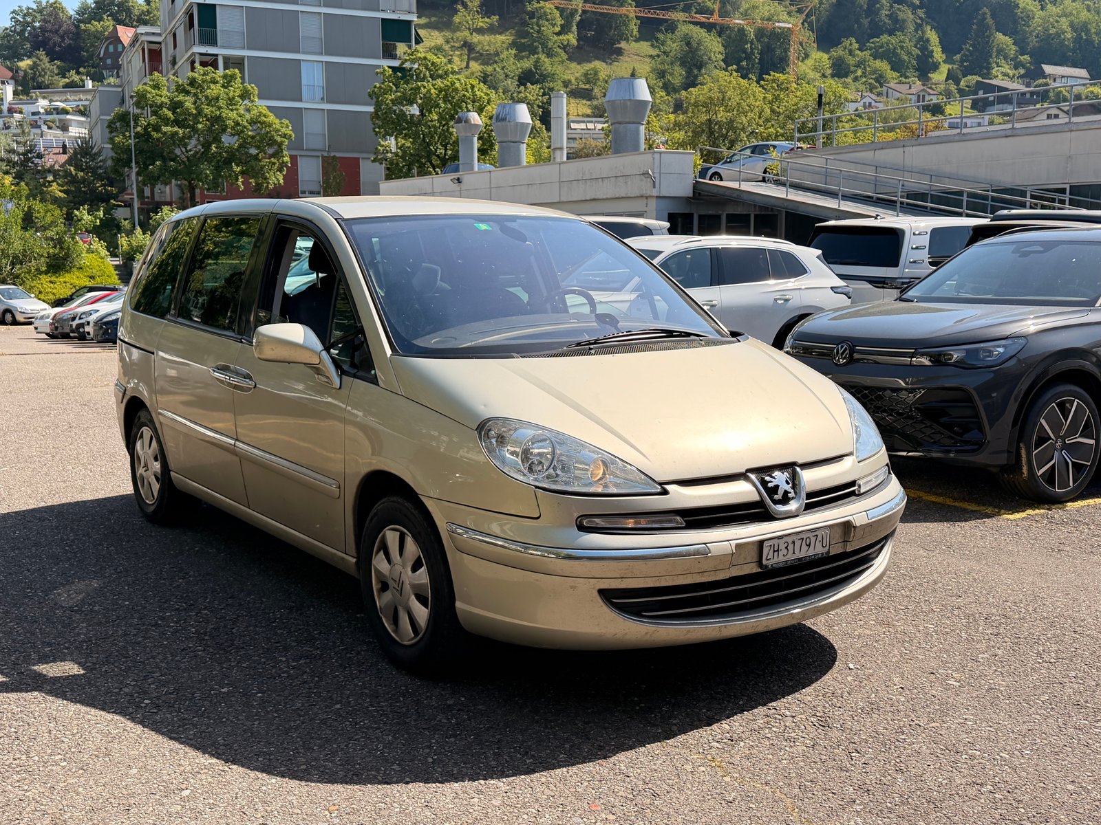 PEUGEOT 807 2.0 16V HDi (ST) Family+ 7 Plätze, Diesel, Second hand / Used, Manual - 6