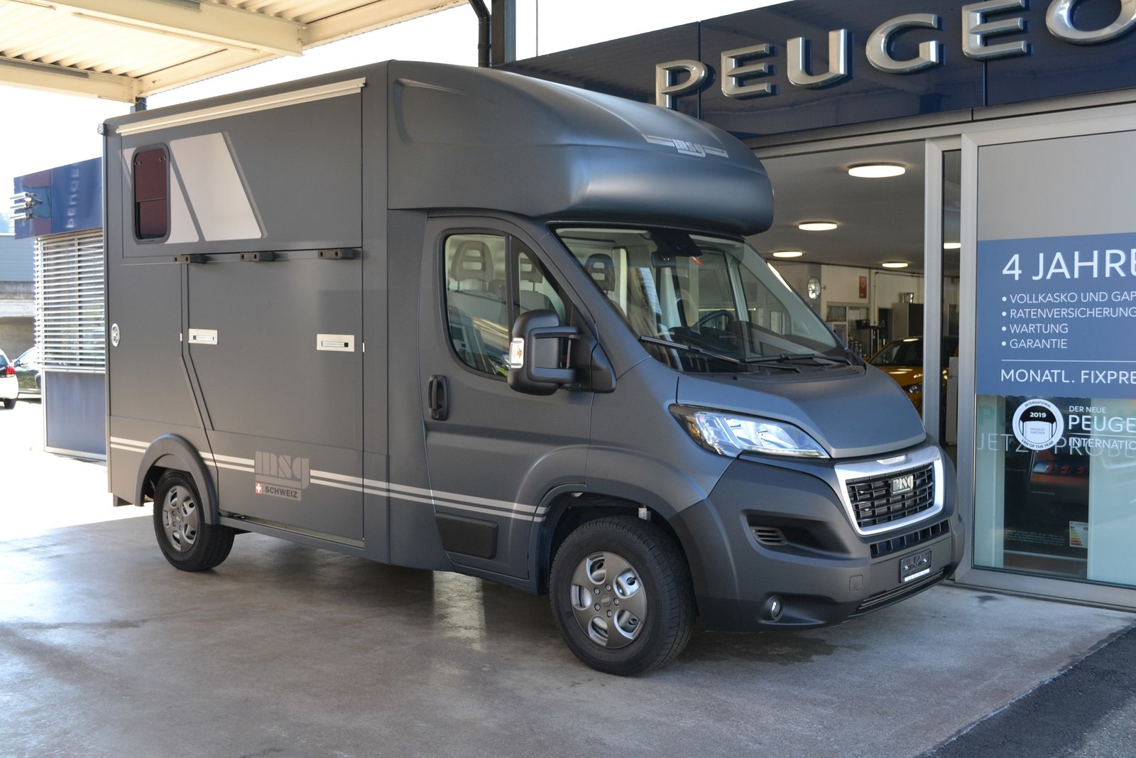 PEUGEOT Boxer 2.2 HDI 335 Pro L2