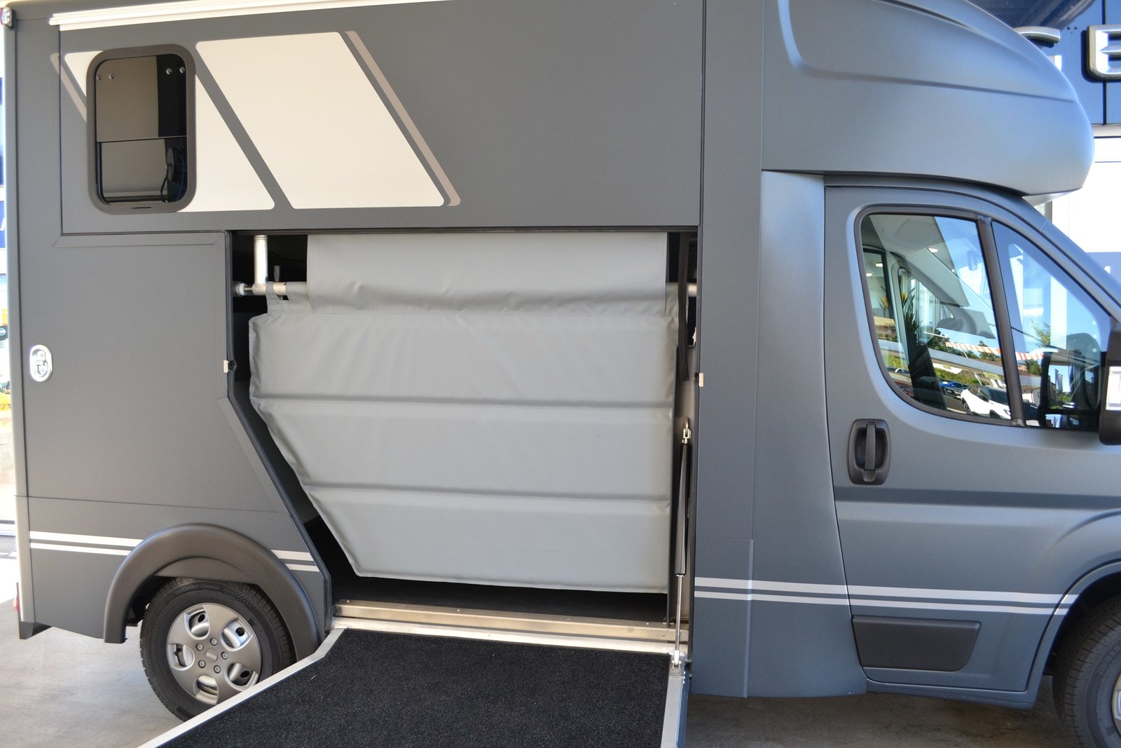 PEUGEOT Boxer 2.2 HDI 335 Pro L2, Diesel, Neuwagen, Handschaltung - 3