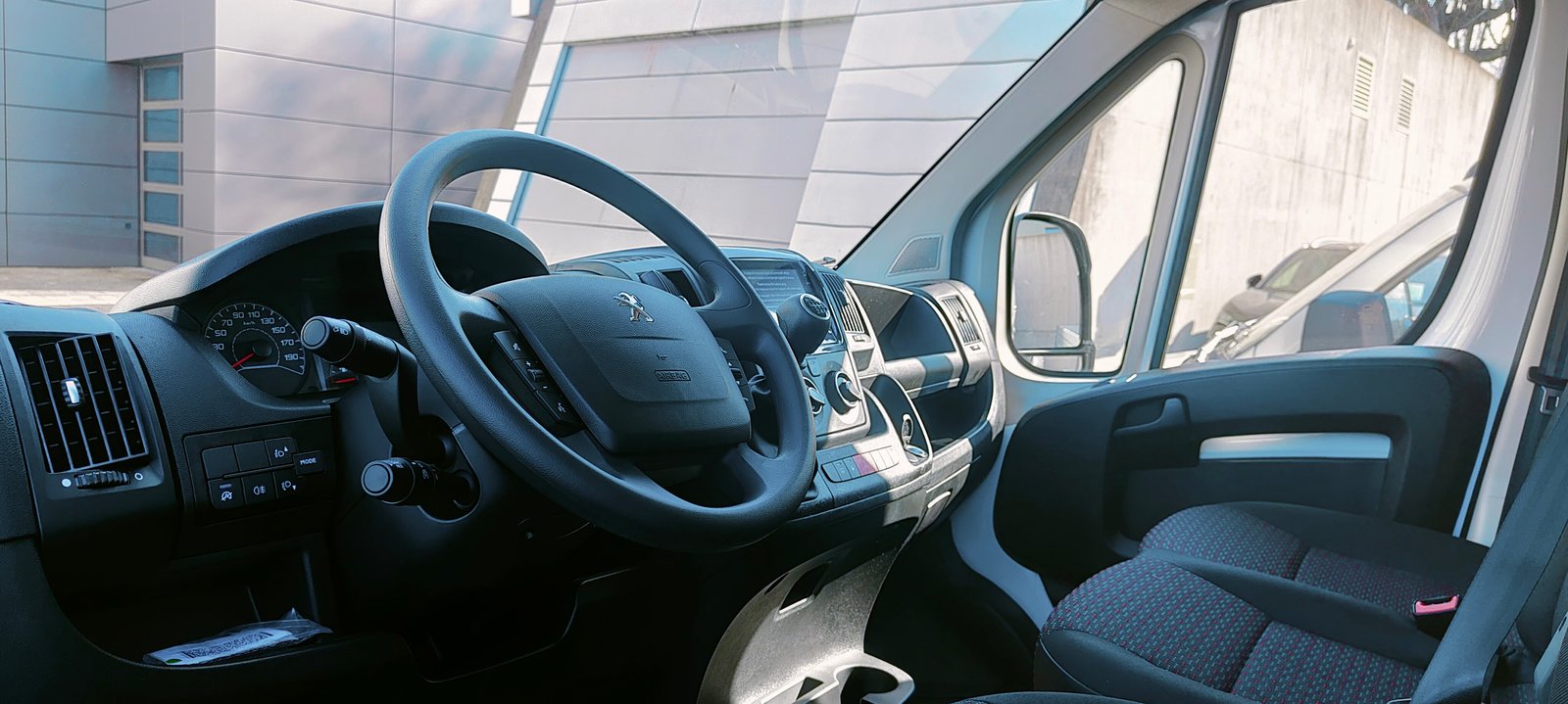 PEUGEOT Boxer 2.2 HDI 335 L3H2, Diesel, New car, Manual - 3