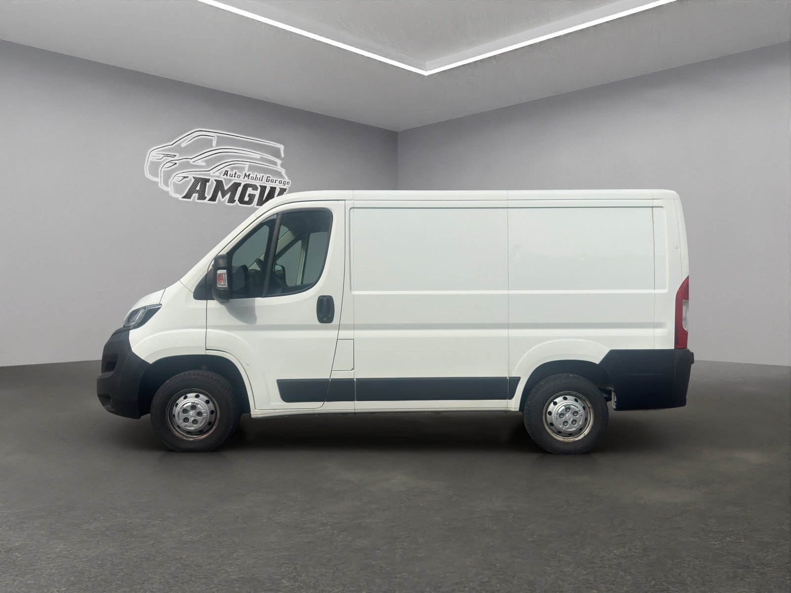 PEUGEOT Boxer Kastenwagen 2.2 BlueHDi 140 Premium S/S