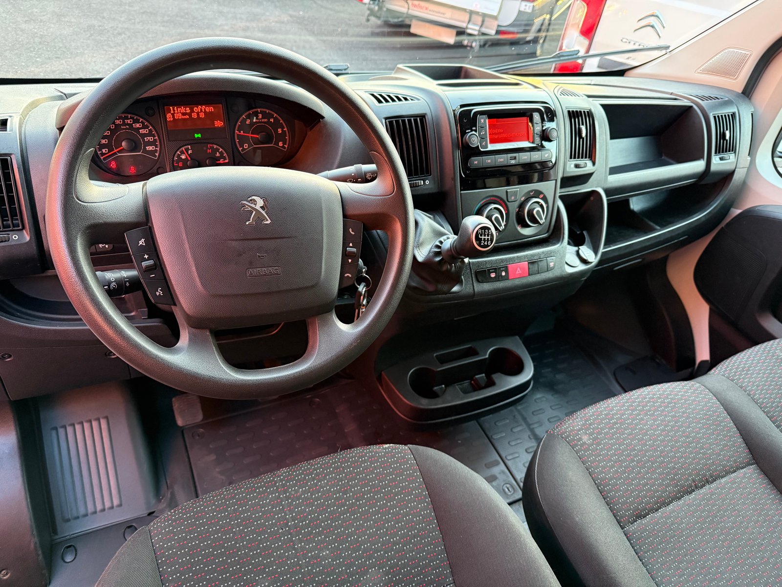PEUGEOT Boxer 2.2 HDI 335 L2H1, Diesel, Occasion / Gebraucht, Handschaltung - 5