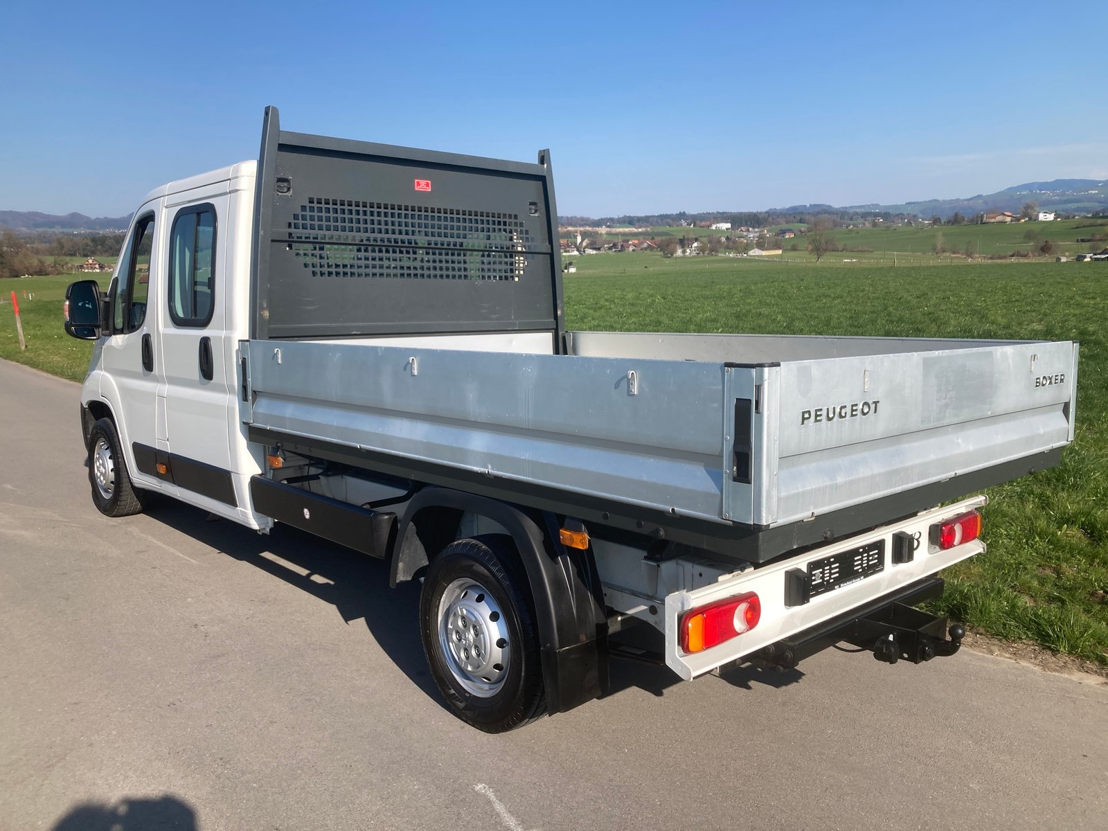 PEUGEOT Boxer 2.2 BlueHDI Doppelkabine mit Anhängerkupplung, Diesel, Second hand / Used, Manual - 4
