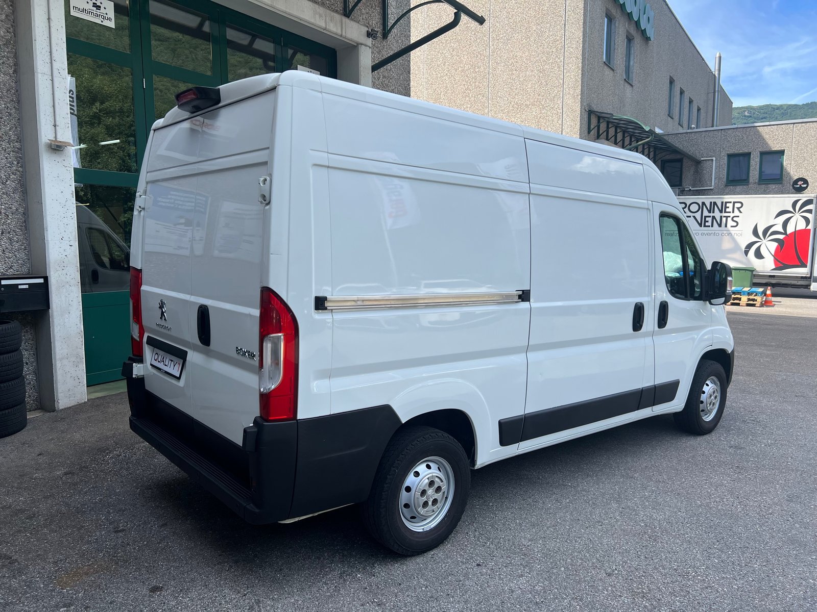 PEUGEOT Boxer 2.0 HDI 335 Active L2H2, Diesel, Occasion / Gebraucht, Handschaltung - 4
