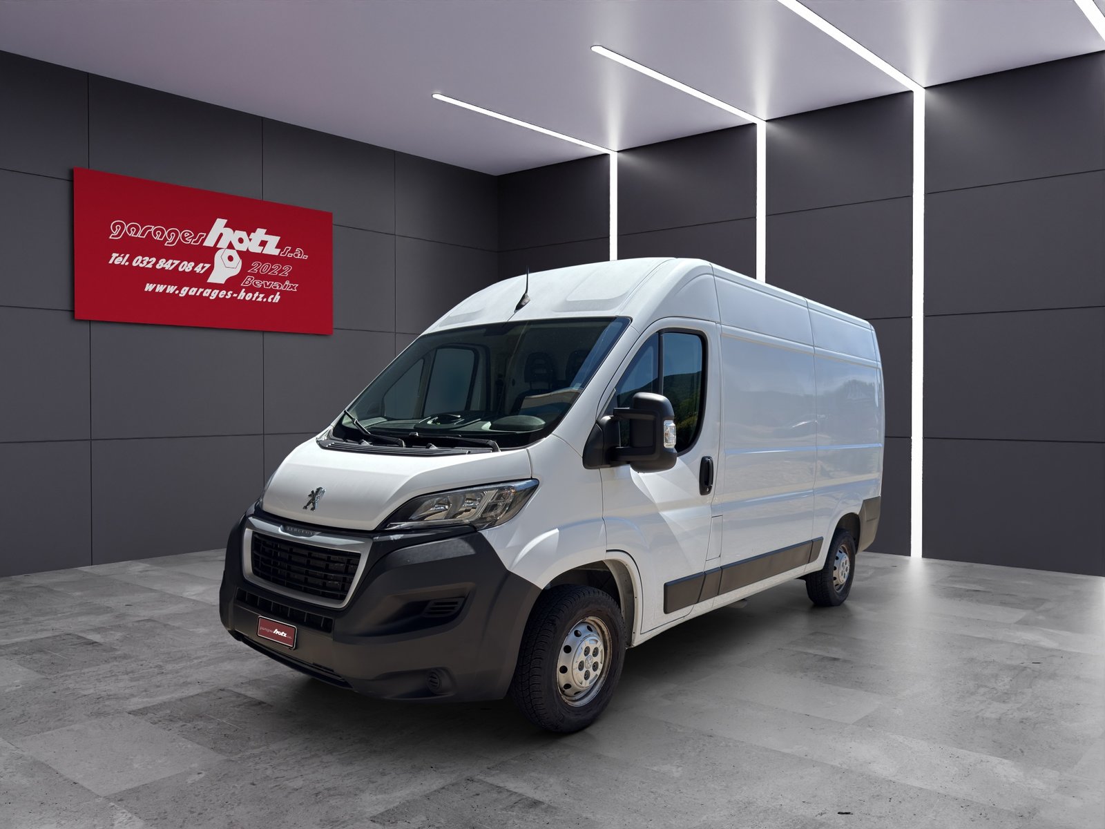 PEUGEOT Boxer 2.2 HDI 335 Pro Fourgon tôlé L2H2