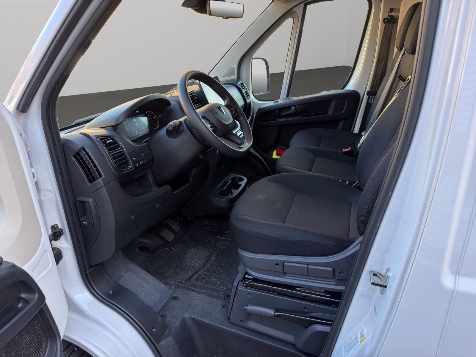 PEUGEOT Boxer Kaw. 335 L3H2 2.2 BlueHD, Diesel, Occasion / Gebraucht, Automatik - 6
