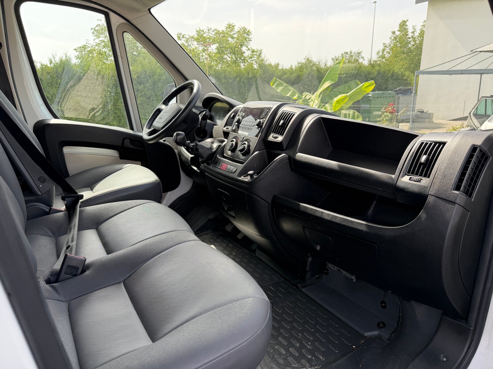 PEUGEOT Boxer 2.0 HDI 435 Active L4H2 HEBEBÜHNE, Diesel, Occasion / Utilisé, Manuelle - 4