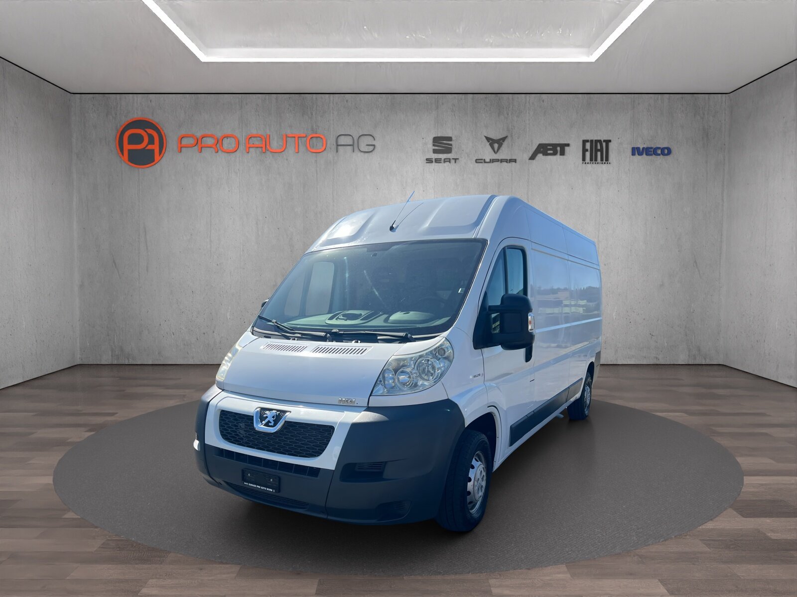 PEUGEOT Boxer 3.0 HDI 335 L3H2