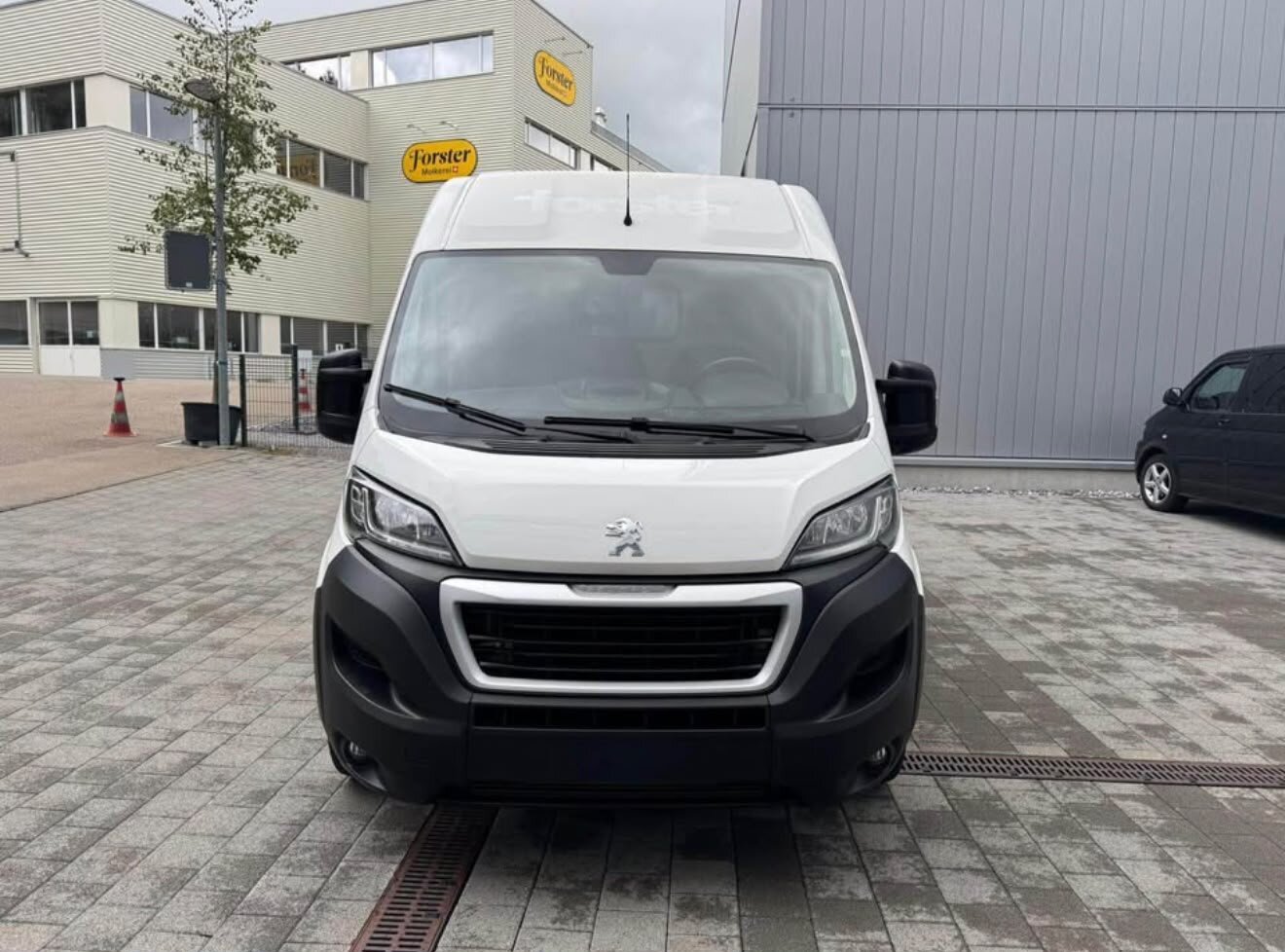 PEUGEOT Boxer 2.0 HDI 333 Allure L2H2