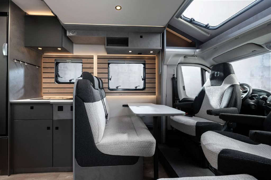 PEUGEOT Boxer EXPDN 7.0 E 2.2 BlueHDi 140 S/S CROSSCAMP, Diesel, Voiture nouvelle, Automatique - 3