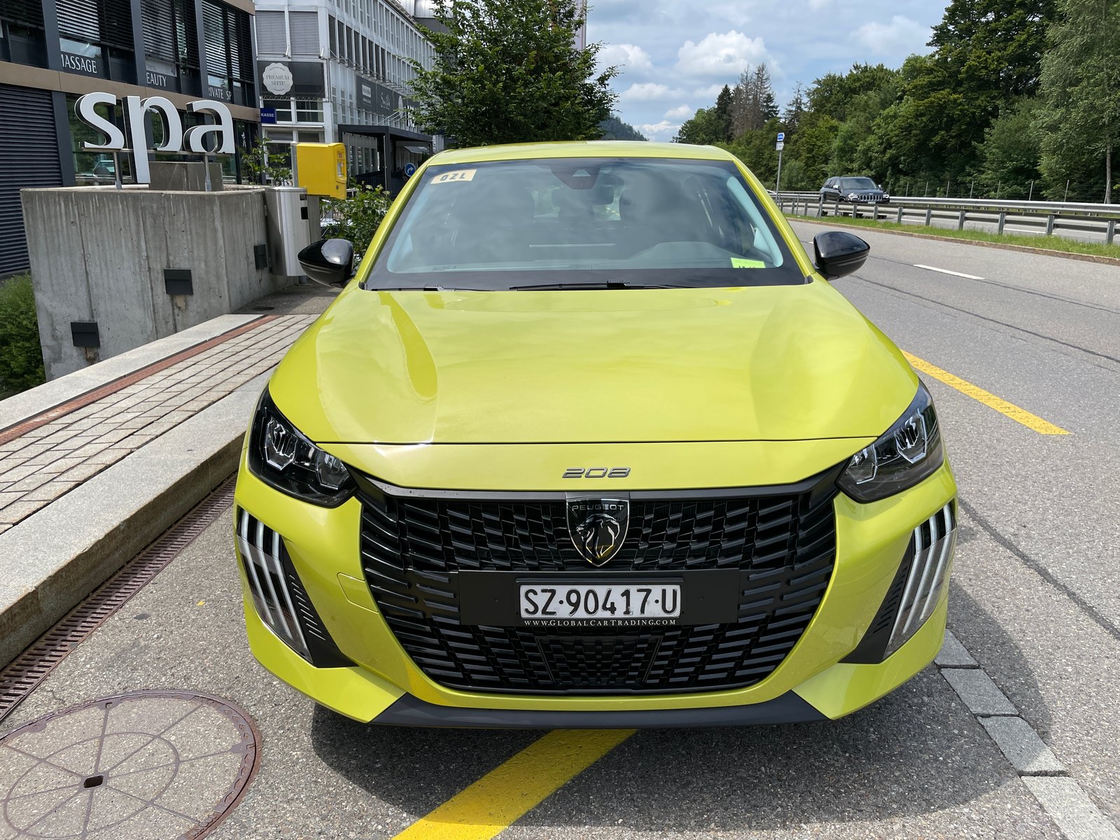 PEUGEOT E-208 Active Eleketromotor156 - Batterie 54kWh, Elettrica, Auto nuove, Automatico - 2