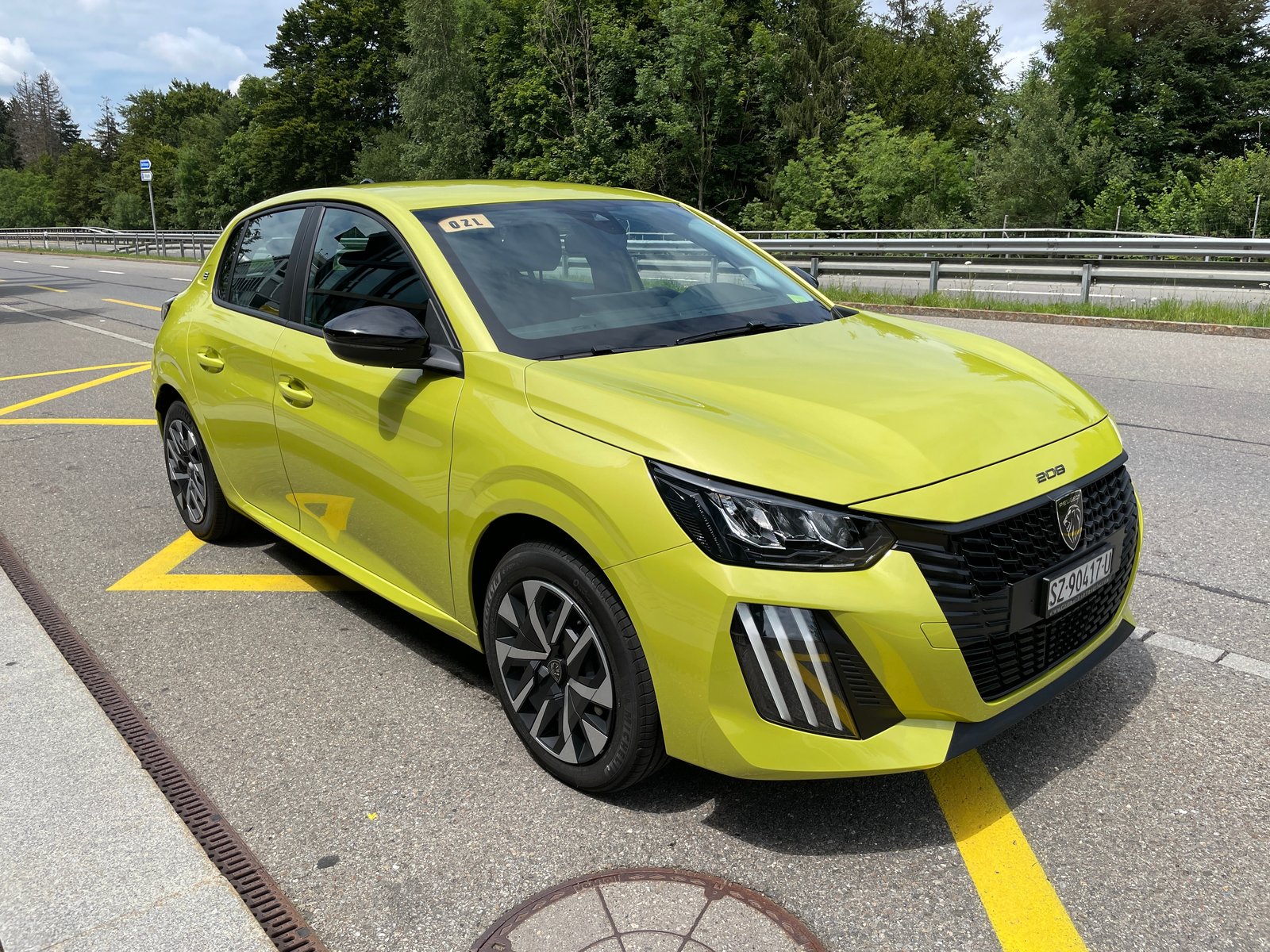 PEUGEOT E-208 Active Eleketromotor156 - Batterie 54kWh, Elettrica, Auto nuove, Automatico - 3