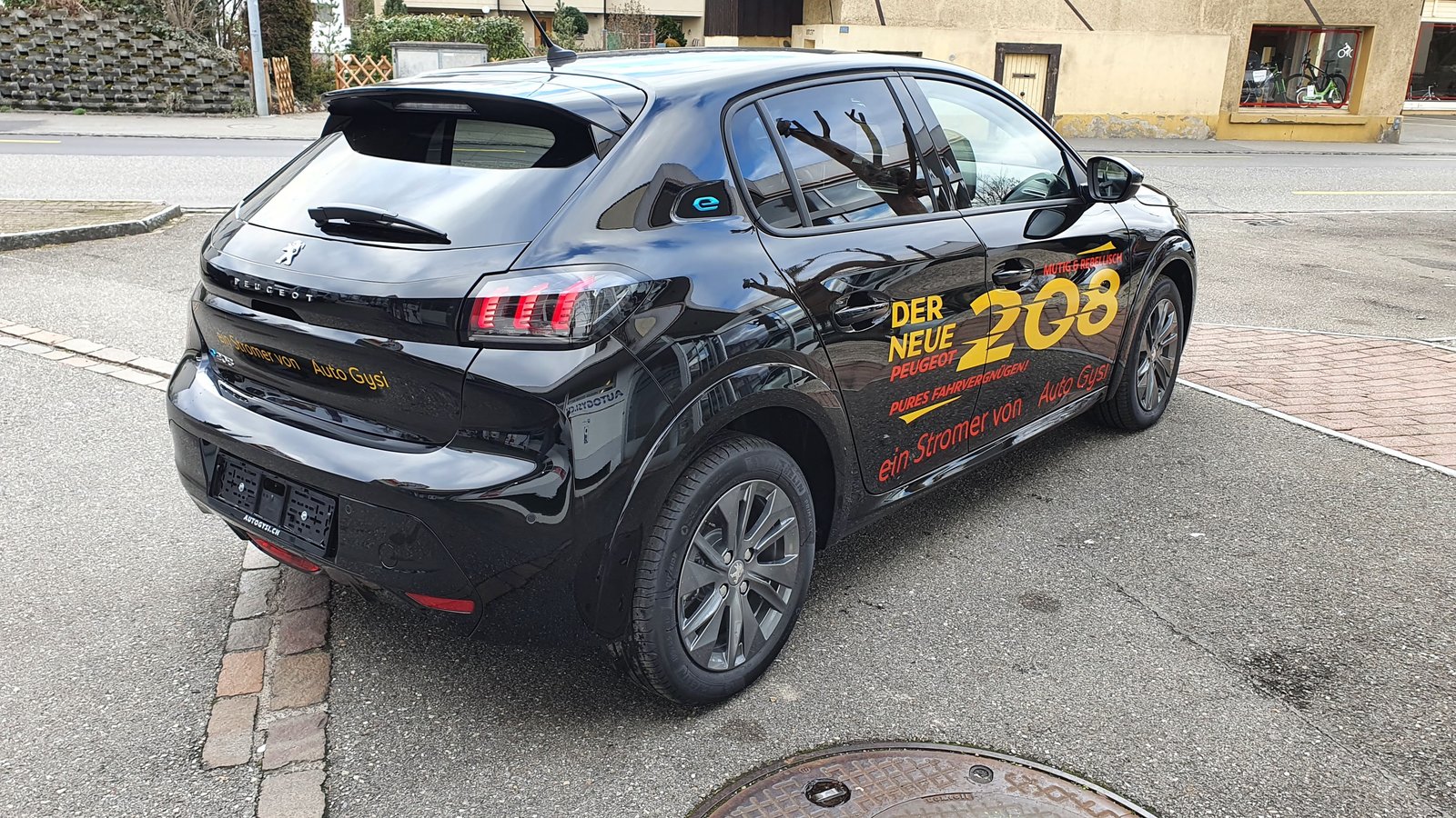 PEUGEOT e-208 BlackLion Sport, Electric, Second hand / Used, Automatic - 7