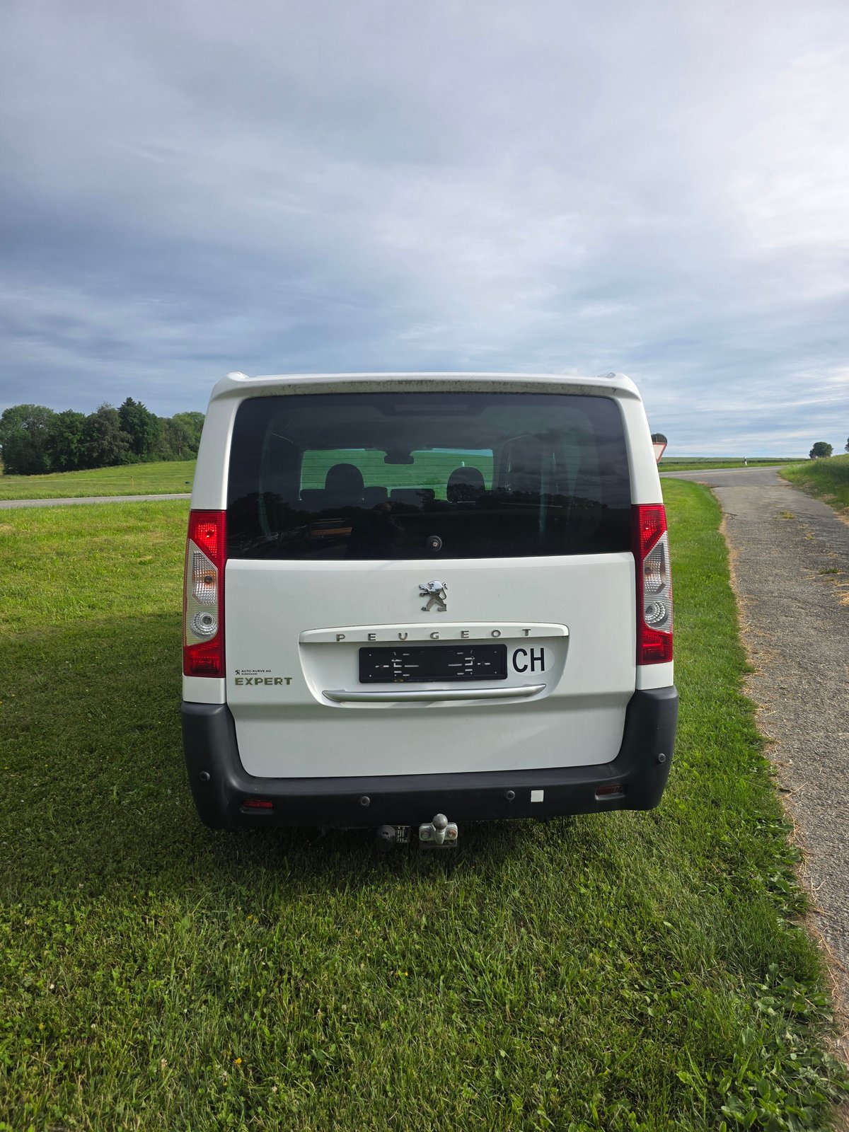 PEUGEOT Expert Tepee 2.0 HDi Confort L2, Diesel, Occasion / Utilisé, Manuelle - 2