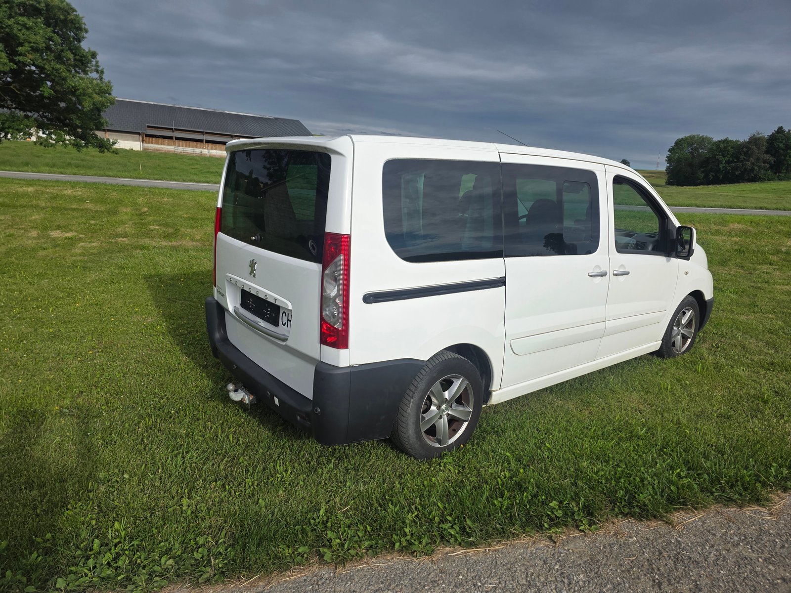 PEUGEOT Expert Tepee 2.0 HDi Confort L2, Diesel, Occasion / Utilisé, Manuelle - 5