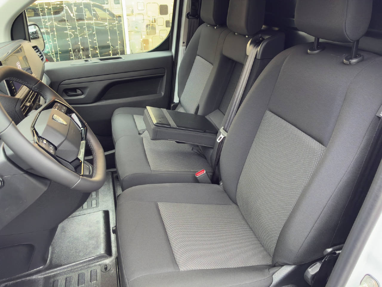 PEUGEOT Expert Kaw. Standard 2.2 BlueHDi 150 PS S/S, Diesel, Auto nuove, Manuale - 7