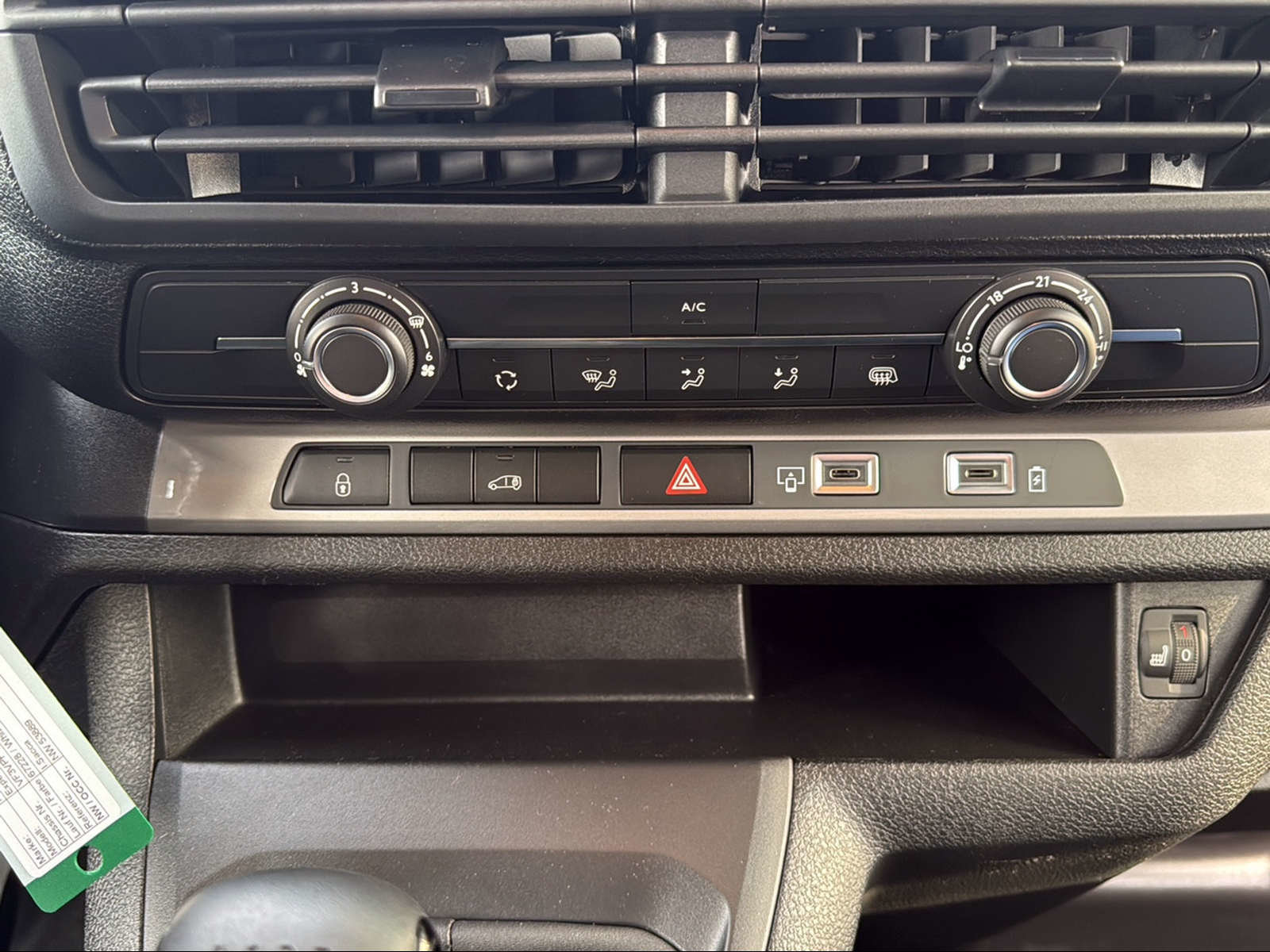 PEUGEOT Expert 2.2 BlueHDi 150 SS Standard, Diesel, Voiture nouvelle, Manuelle - 6